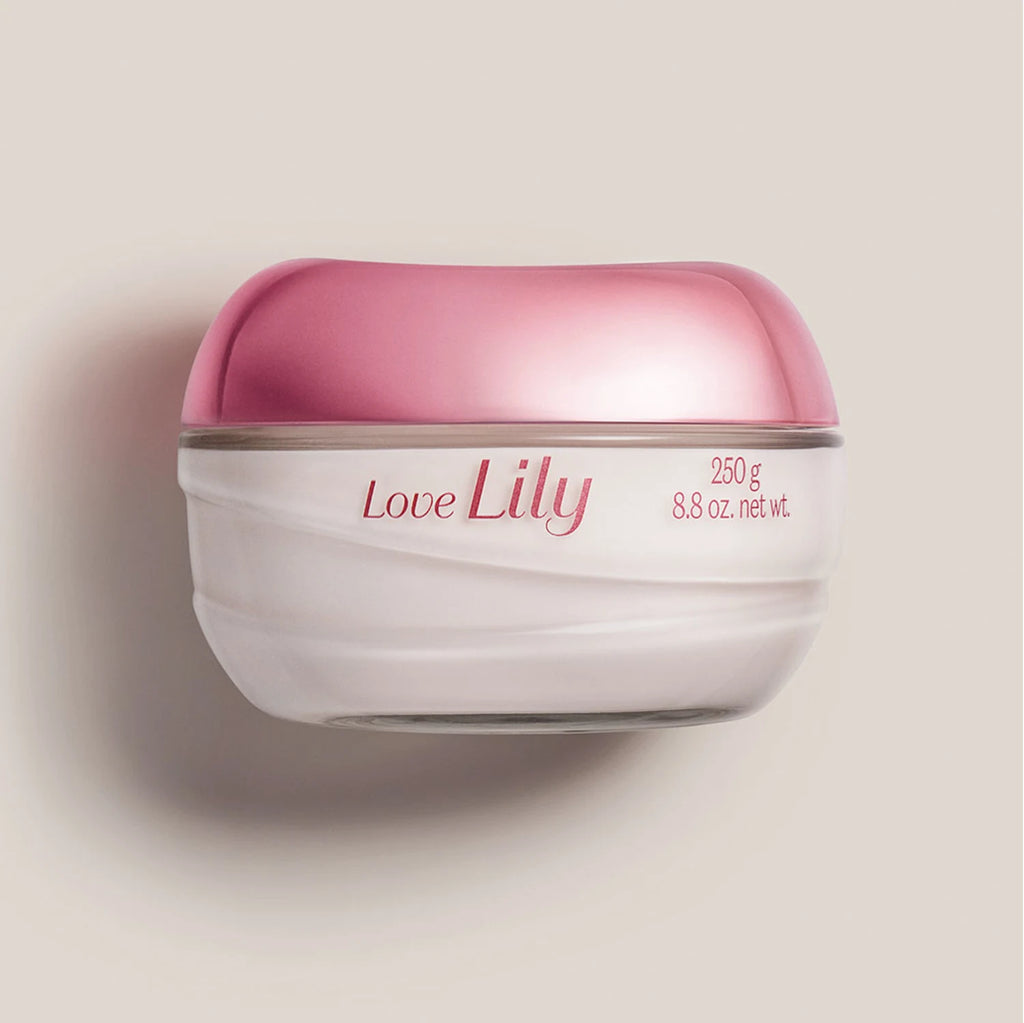 Creme Acetinado Desodorante Hidratante Corporal Love Lily 250G